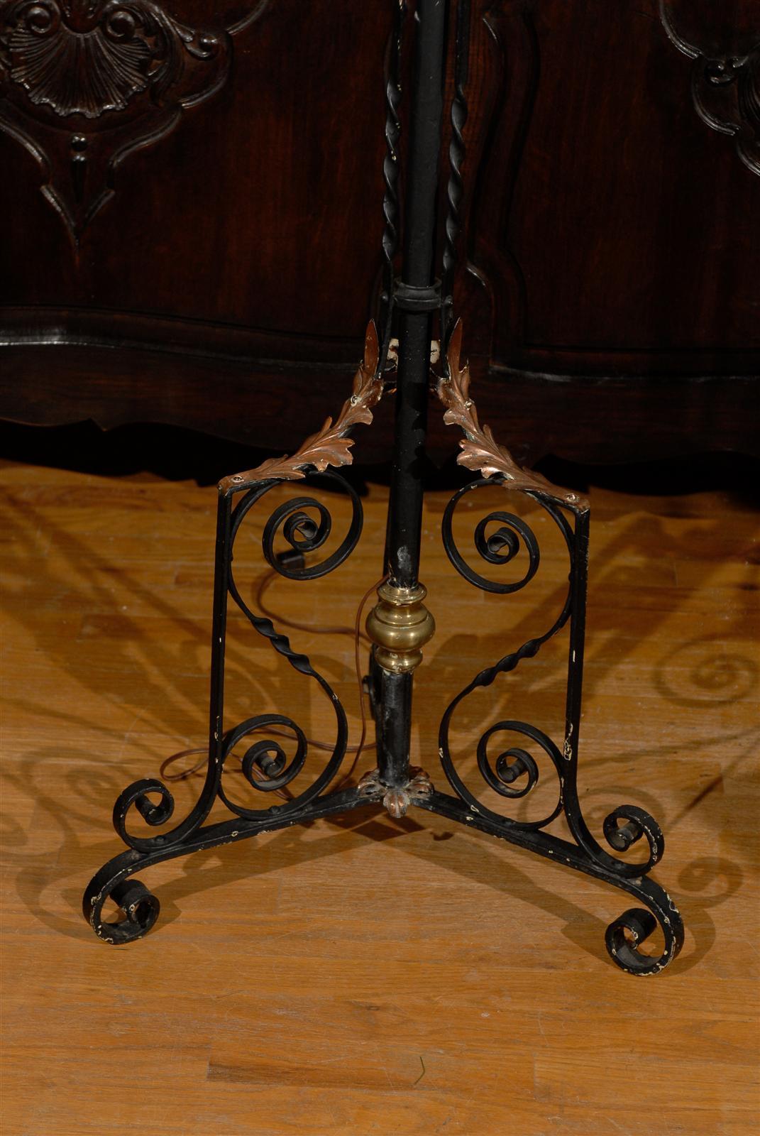 Floor Lamp with Copper Leaves and Intricate Details on Base For Sale 2