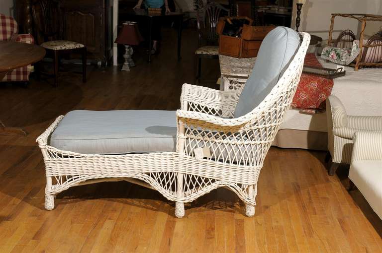 American Craftsman American antique wicker Chaise c1920