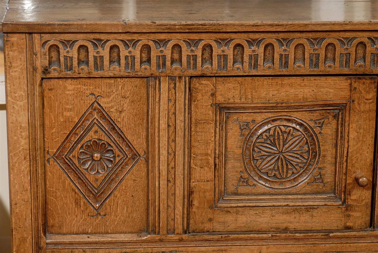 Lovely 17th c English Cabinet or Buffet 3