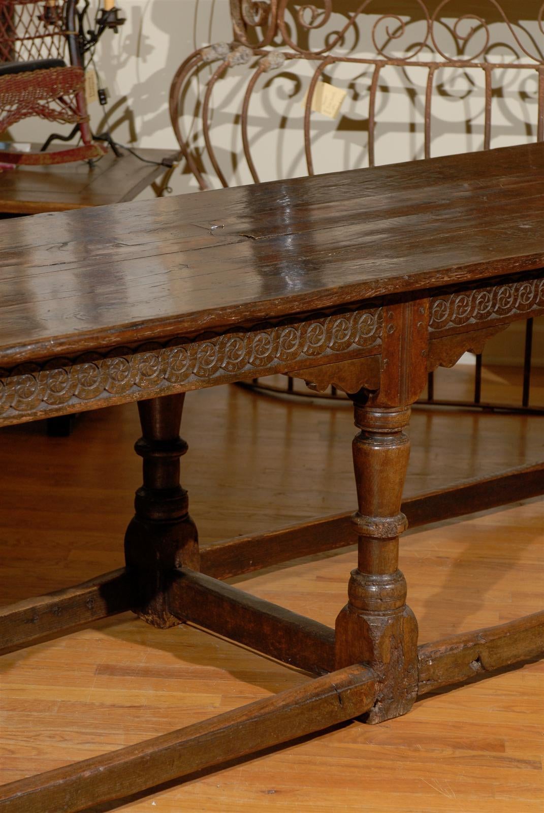 17th Century English Oak Refractory Table For Sale 1