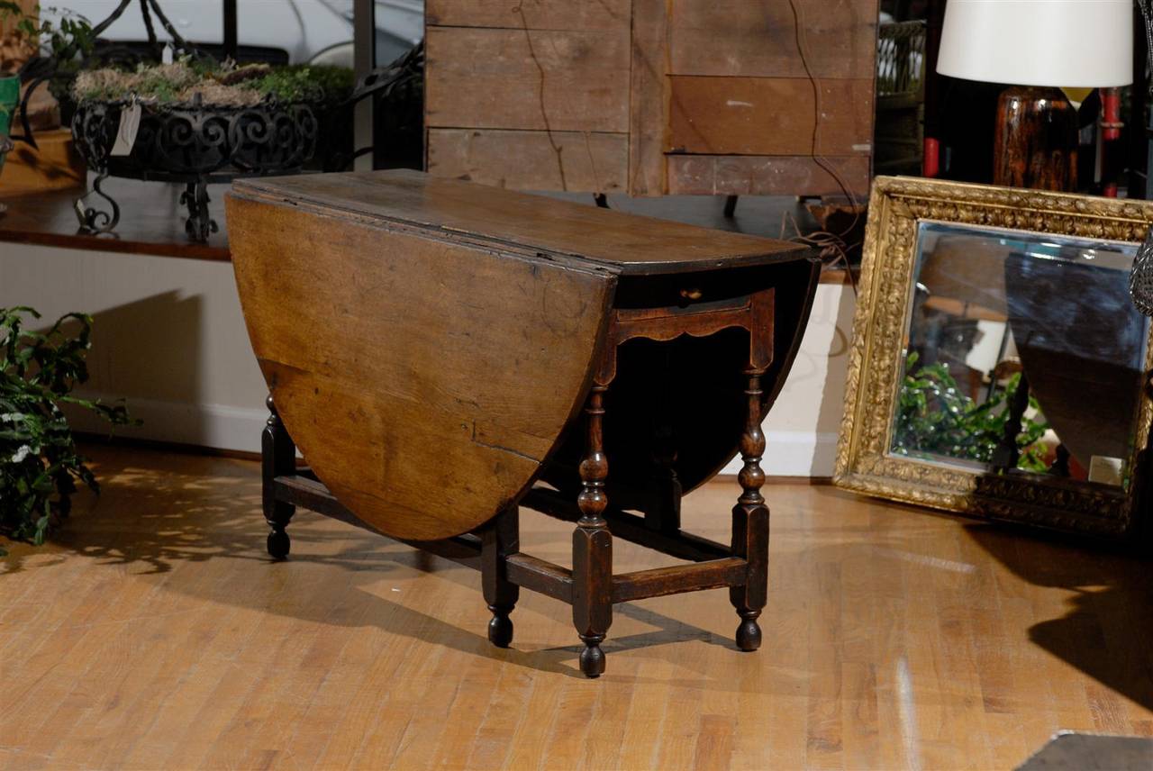 Hand-Crafted 18th Century Gate Leg Table