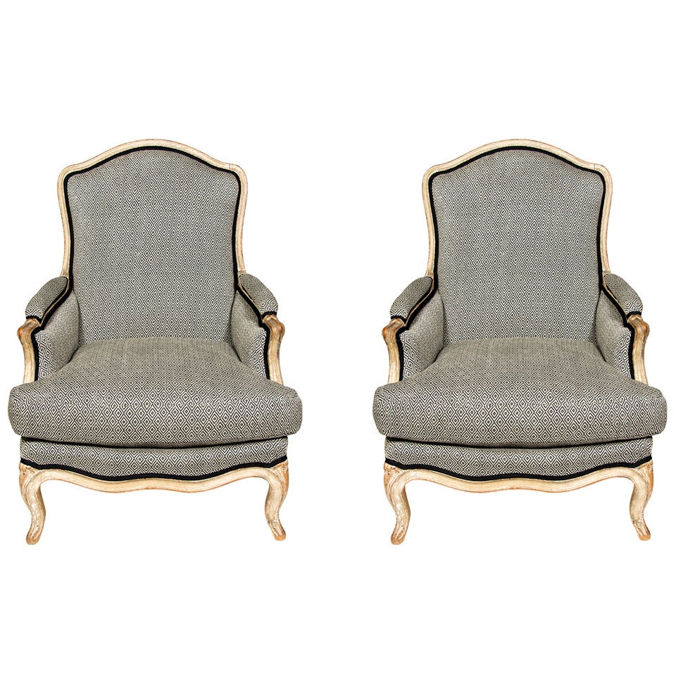 Pair of Louis XV Style Off-White Painted Bergeres