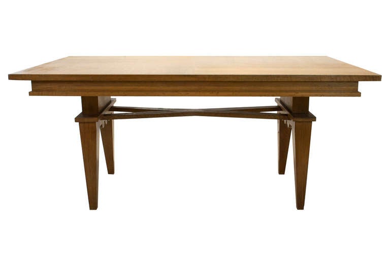 Magnificent French Midcentury Oak Extending Dining Table In Good Condition In Palm Beach, FL