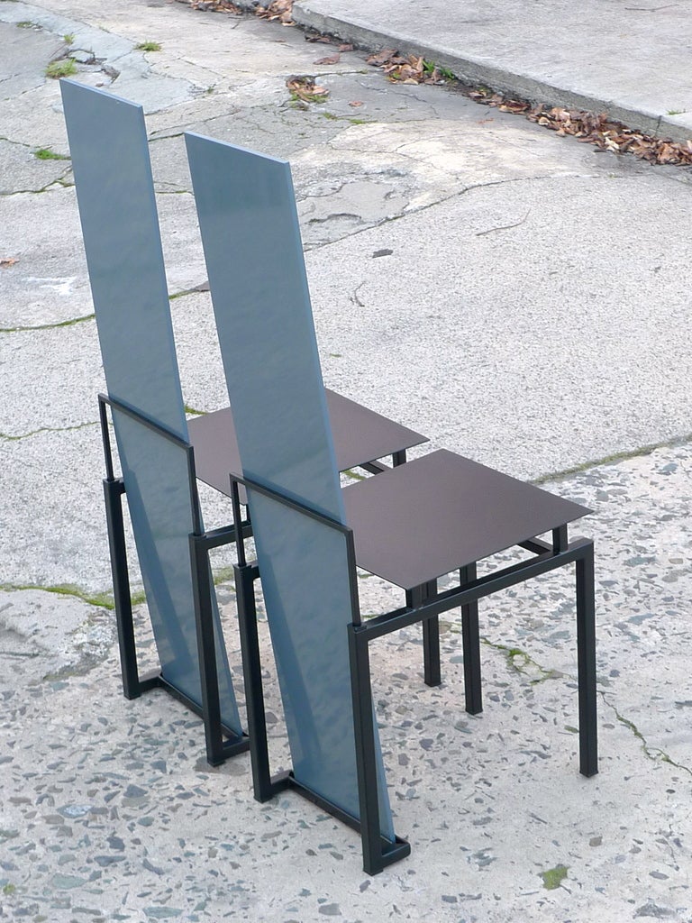 French Nemo Editions Memphis Era Rietveld Inspired Regal Chairs 1985 For Sale