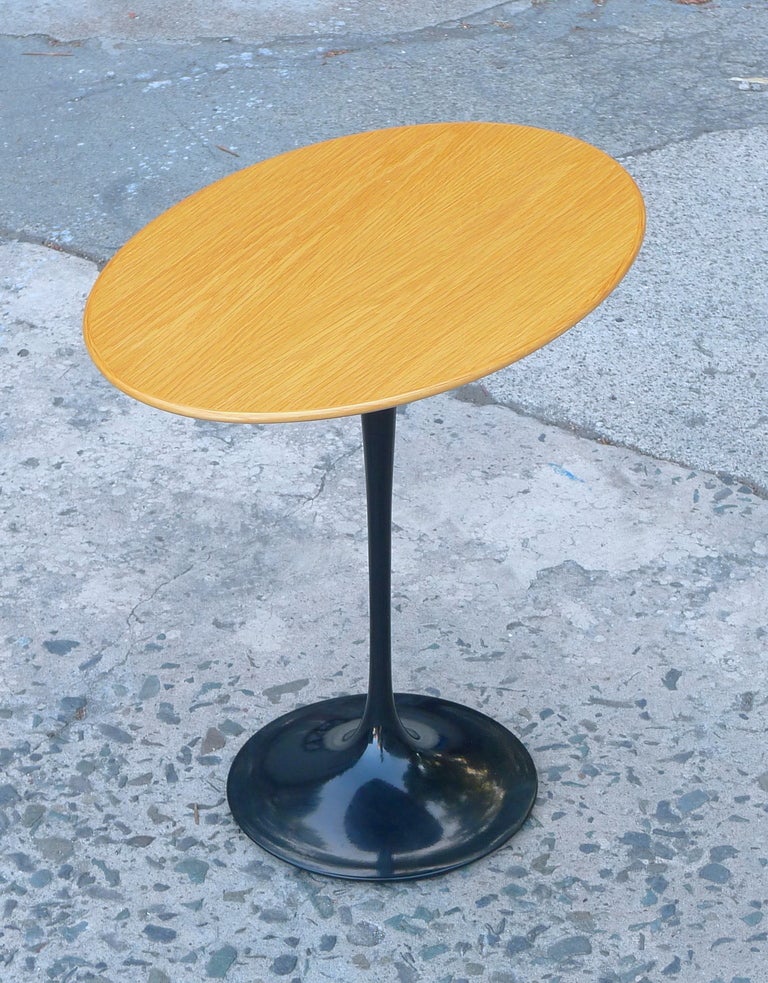 Eero Saarinen Tulip Table for Knoll 3