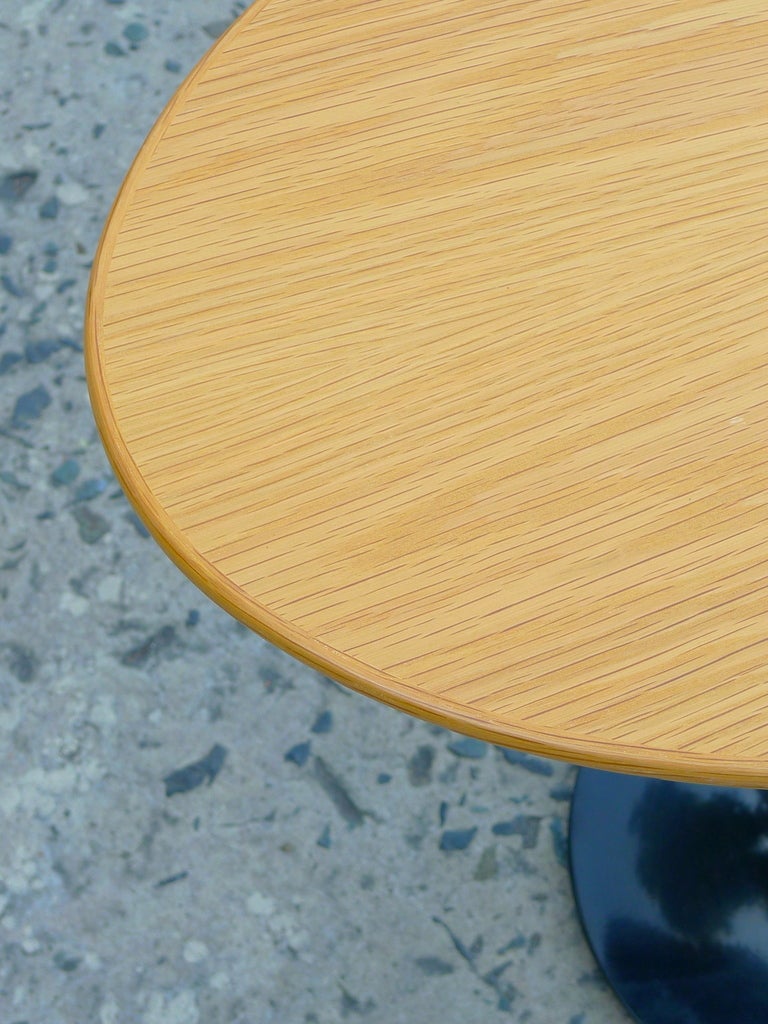 Eero Saarinen Tulip Table for Knoll 1