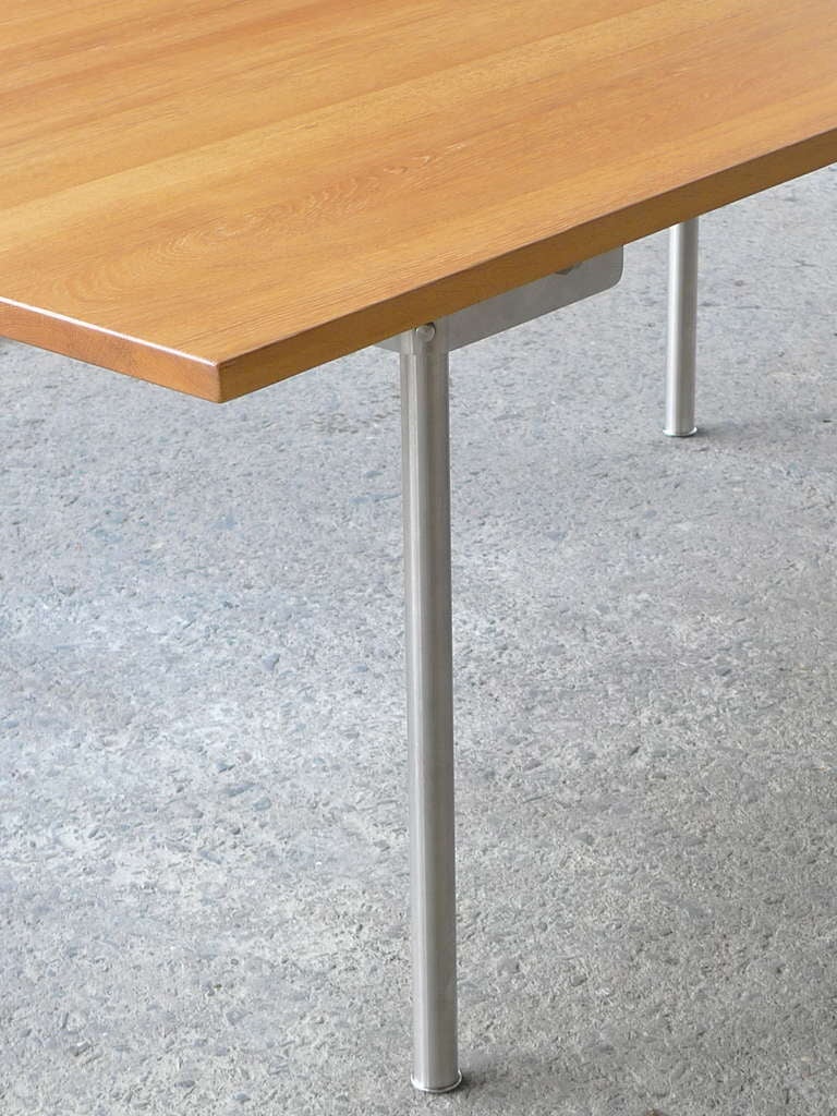 Contemporary Hans Wegner CH318 Table for Carl Hansen & Son For Sale
