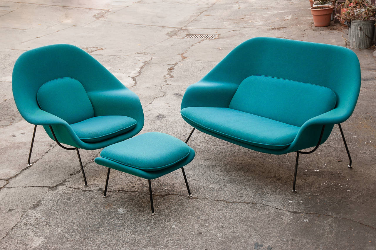 Fully restored Saarinen womb three-piece suite
Vintage set includes lounge chair, ottoman and settee.
Detailed dimensions:
Lounge chair: 36.5” ht 29.5” W 33.5” dp 15.5” seat ht.
Ottoman: 14.5” ht 25.5” W 22” dp.
Settee: 34.75” ht 60.75” W 39”