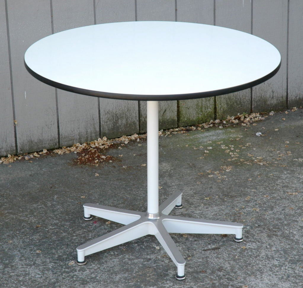Mid-20th Century Eames for Herman Miller 670 5-Star Base Dining Table 1955