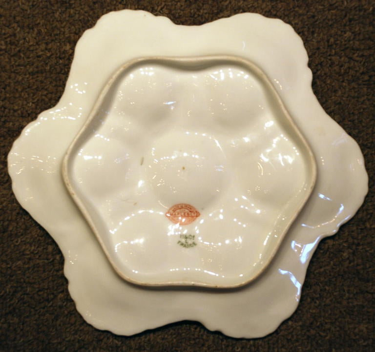 Antique French Limoges Oyster Plate, c. 1890-1900s In Excellent Condition In New Orleans, LA