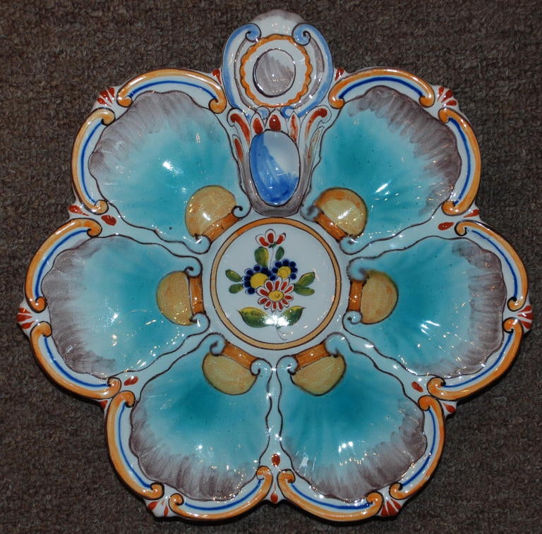Antique French Faience Oyster Plate, signed St. Clement Co., c.1900-1910 In Excellent Condition In New Orleans, LA