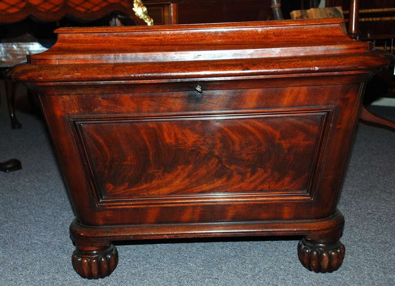 Antique English Mahogany Cellarette with New Copper Liner, circa 1880