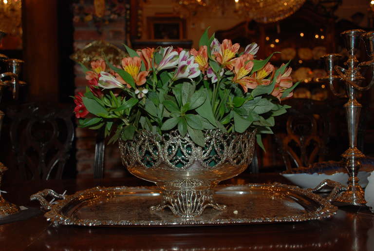 Silver Centerpiece In Excellent Condition In New Orleans, LA