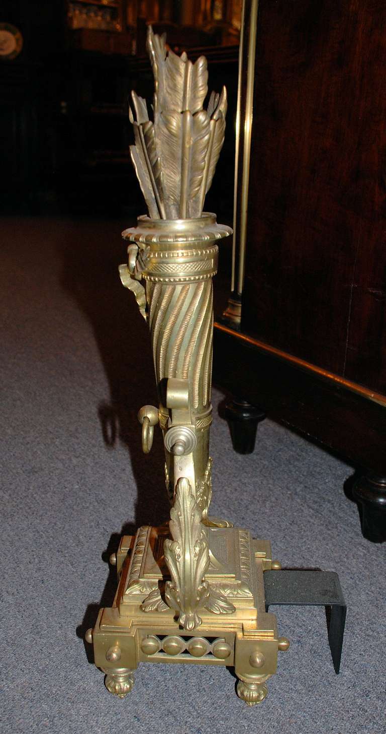 Antike französische Feuerböcke „Quivers & Arrows“ aus Gold und patinierter Bronze, um 1890. im Angebot 1