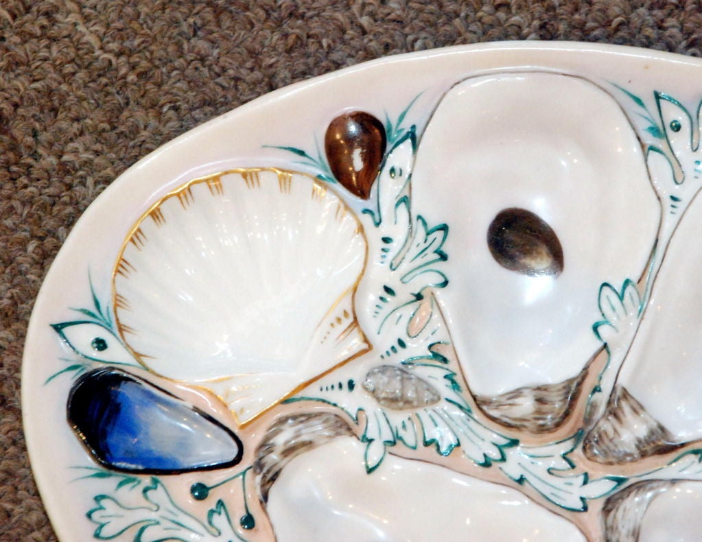 Antique Oyster Plate In Excellent Condition In New Orleans, LA