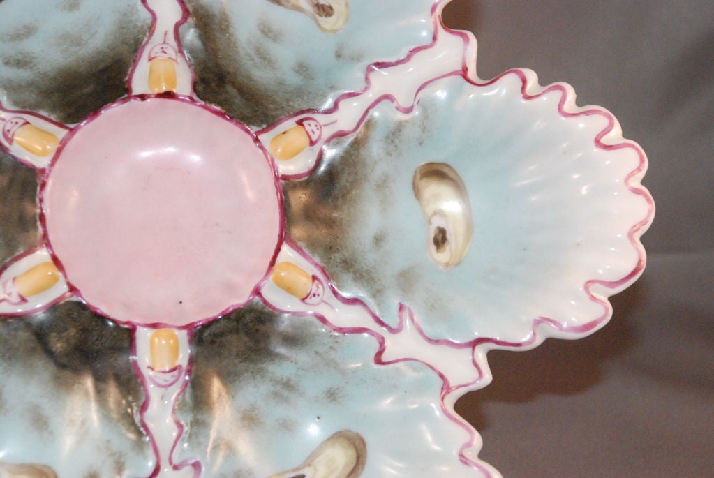 Antique Oyster Plate In Excellent Condition In New Orleans, LA