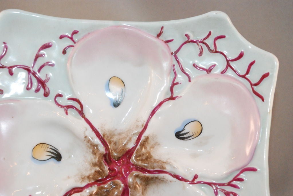 Antique Oyster Plate In Excellent Condition In New Orleans, LA