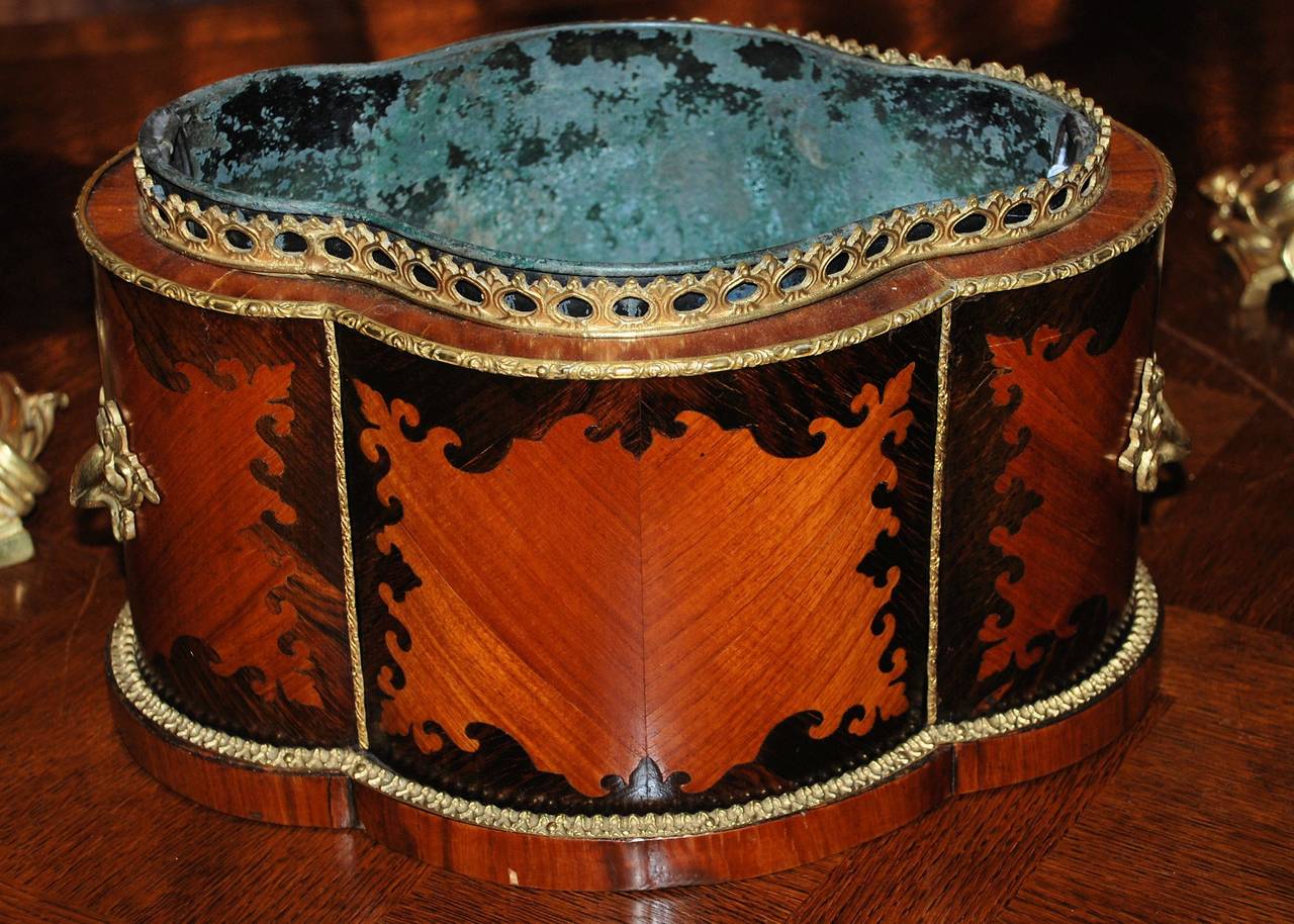Antique Jardiniere Made of Inlaid Exotic Wood In Excellent Condition In New Orleans, LA