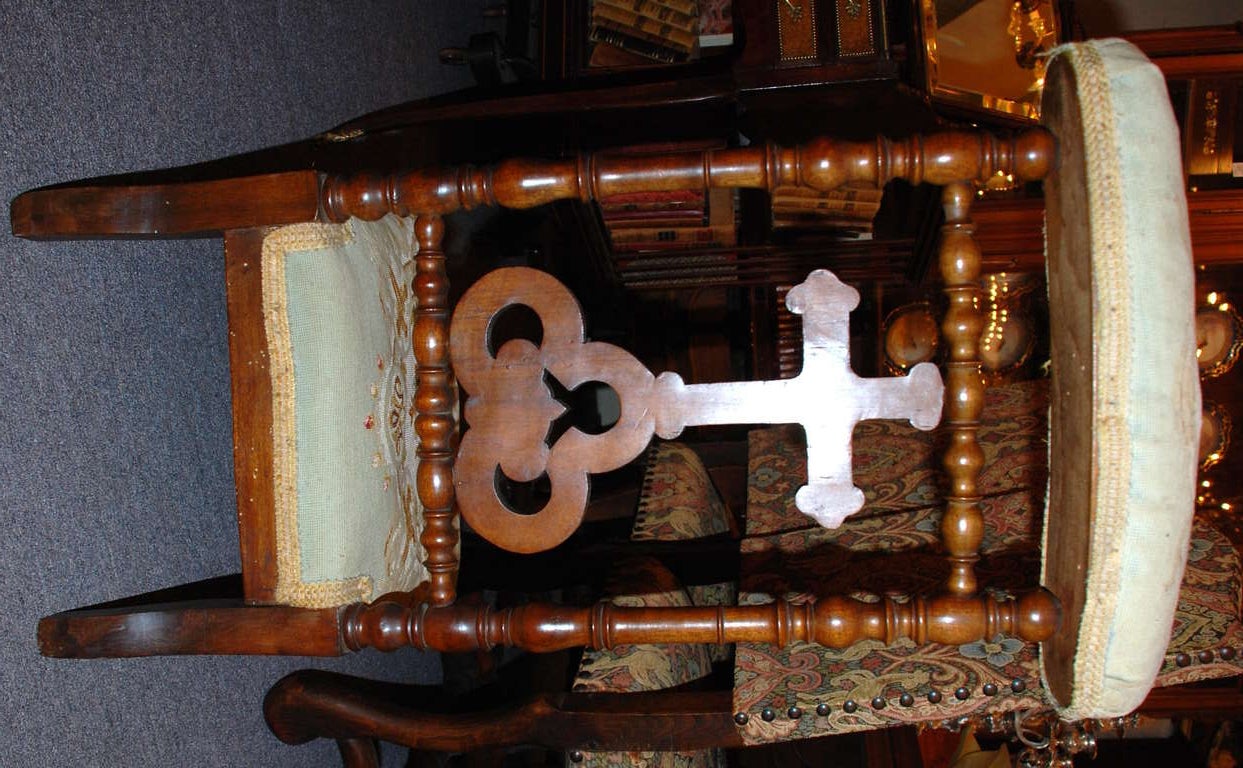 Antique Prie Dieu In Good Condition In New Orleans, LA
