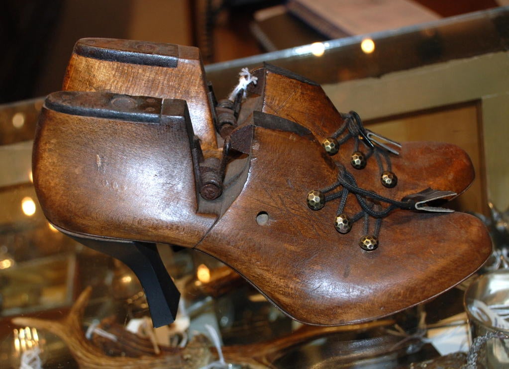 English Antique Shoe 
