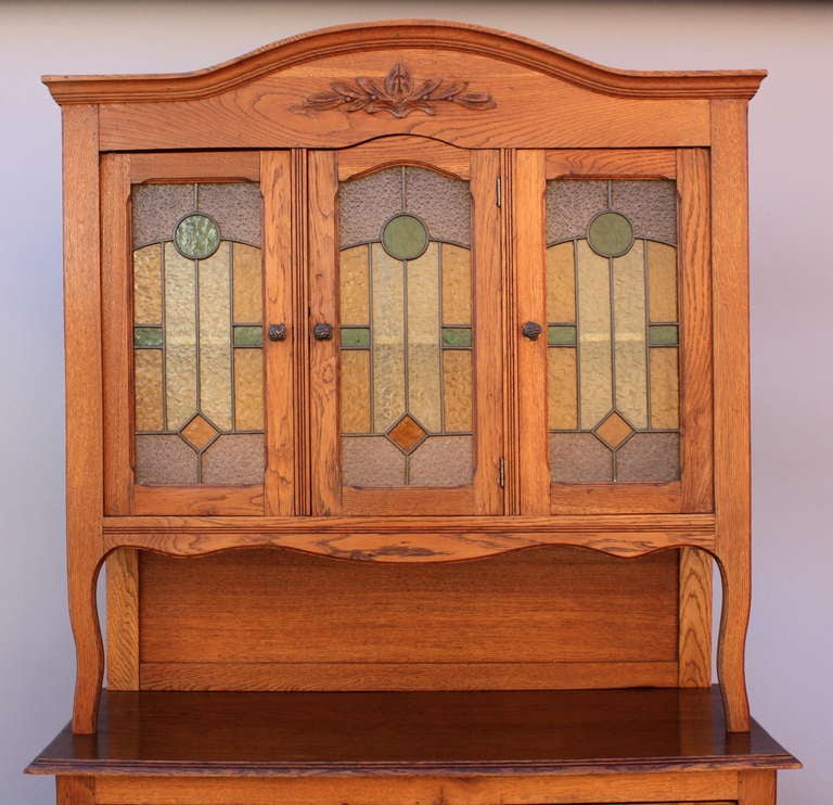 20th Century Early 1900s Elegant Art Nouveau/Arts And Crafts Cabinet