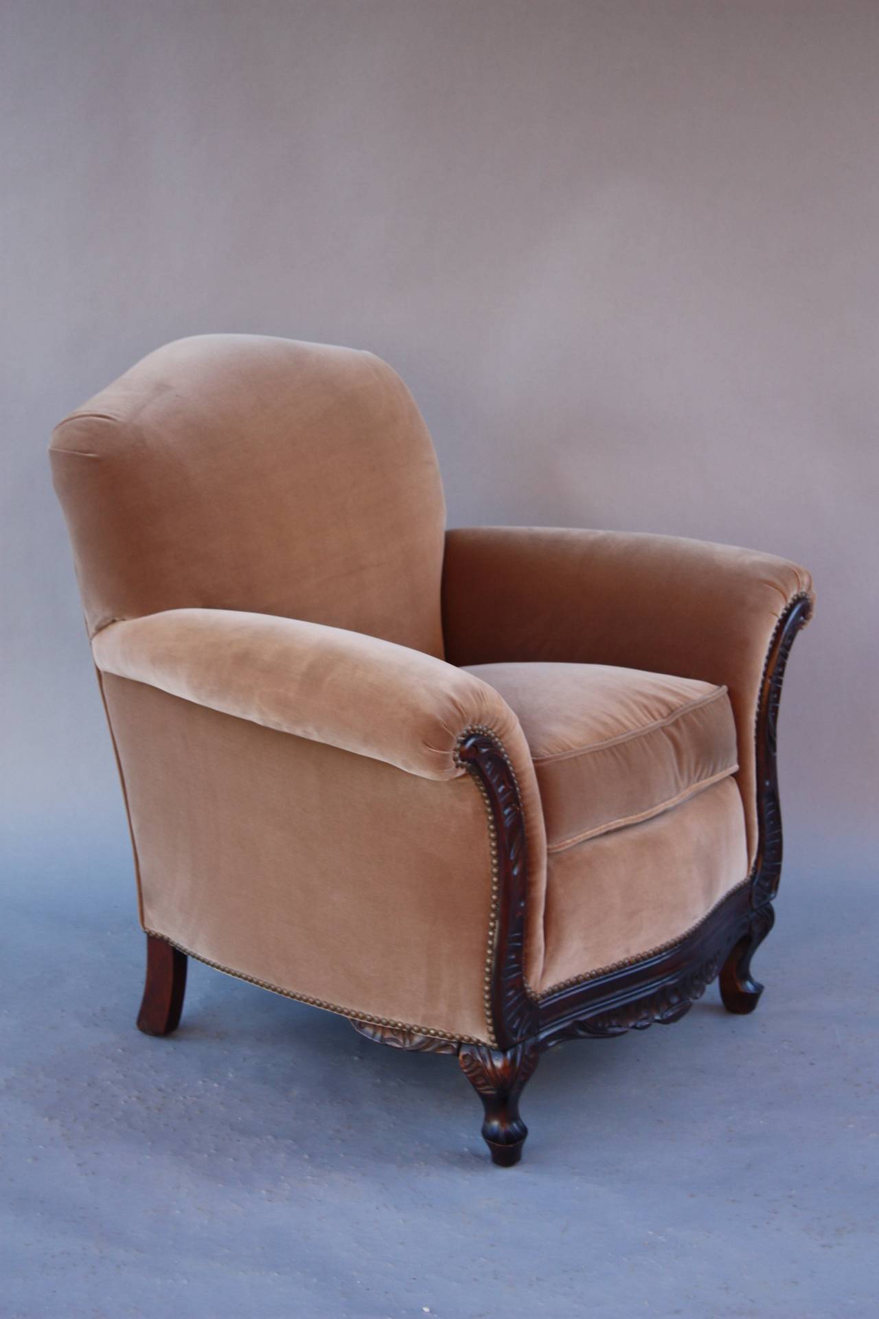 Elegant Small Scale 1920s Armchair In Good Condition In Pasadena, CA
