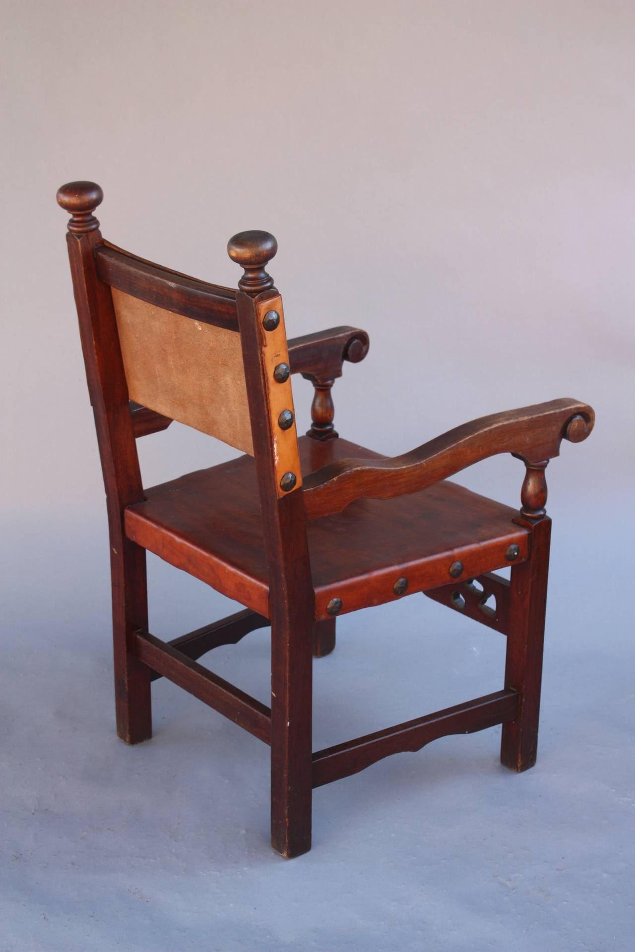 North American Pair of 1920s Carved Armchairs with Bird Motif