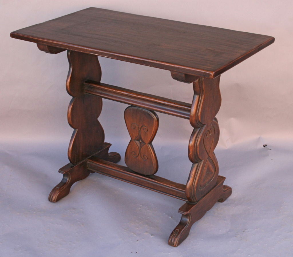 1920's hand carved side table by renowned furniture maker from Pasadena, George Hunt, who worked closely with Wallace Neff and other famous architects of the period. His furniture is rare and is a great find for the collectors of Spanish Revival.