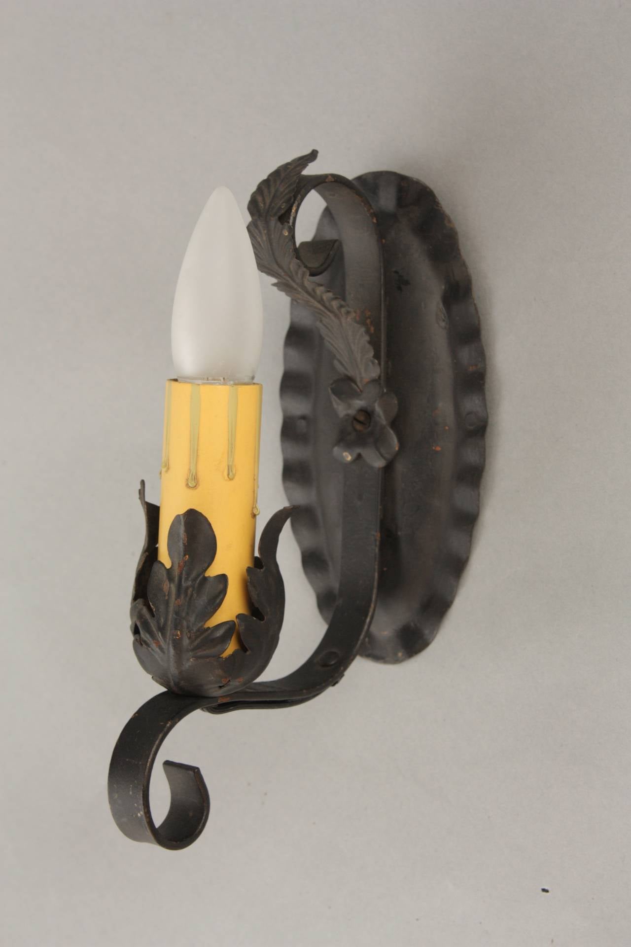 Spanish Colonial Pair of 1920s Sconces with Acanthus Leaf Motif
