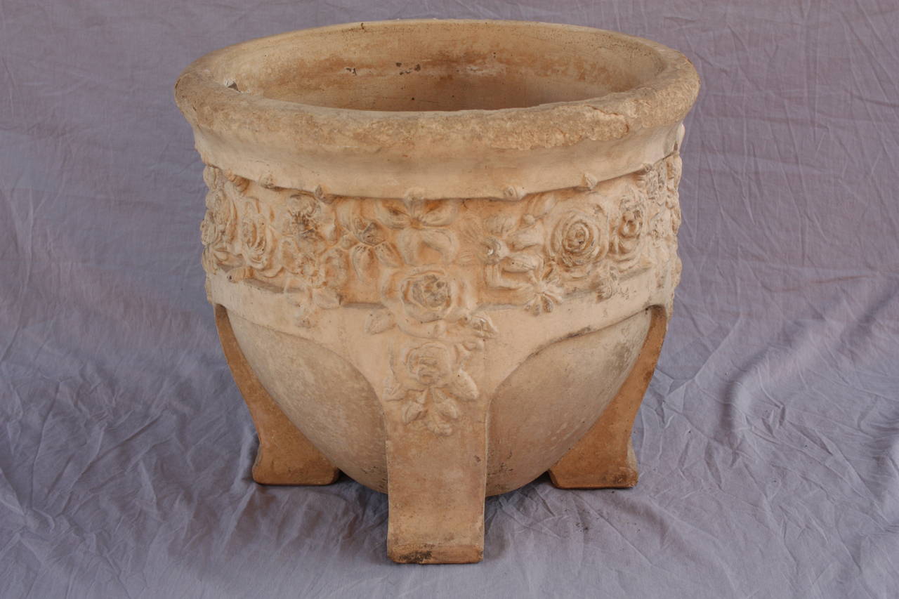 Rose Motif planter with rose motif. Made by the prestigious Italian Terra Cota Cie of Los Angeles In the 1920's. 14.5