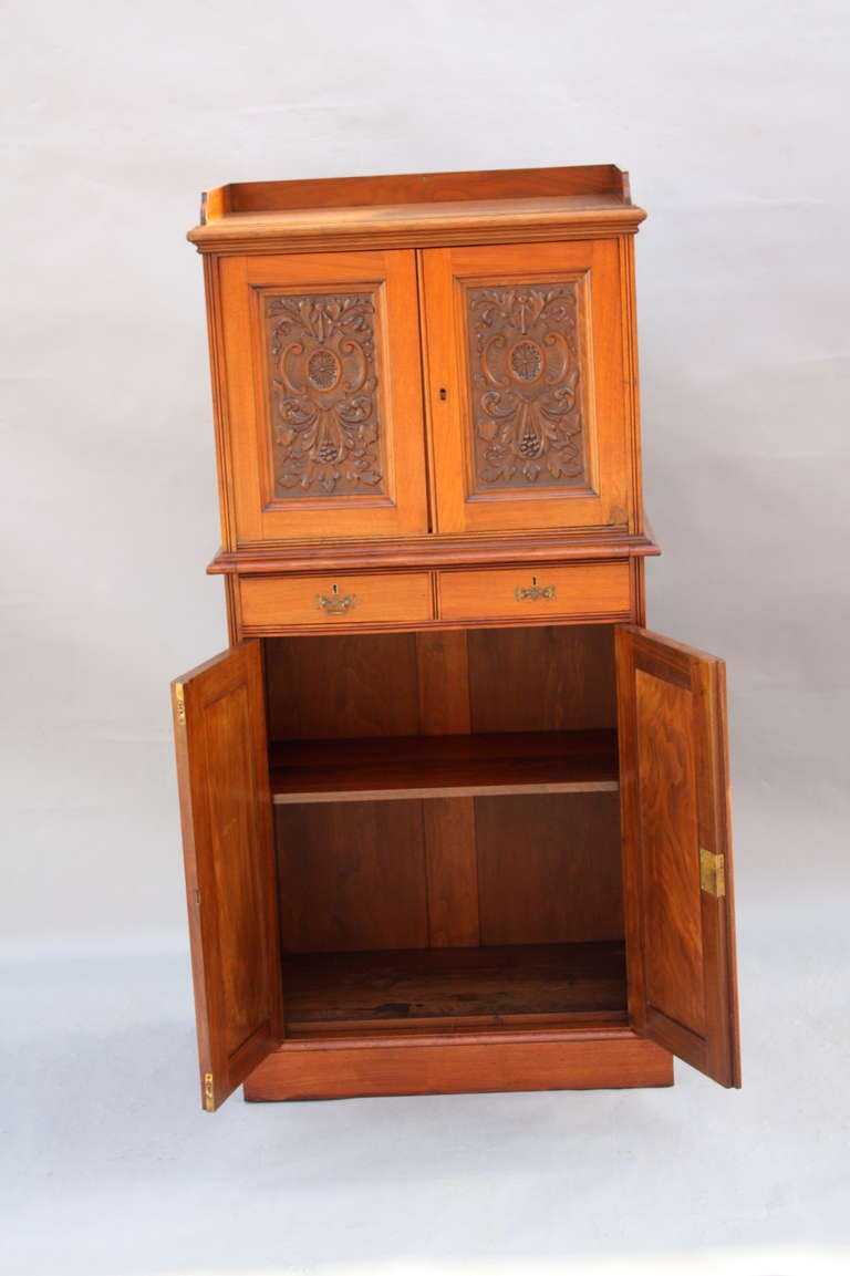 Beautiful Turn-of-the Century Dental or Medical Cabinet In Excellent Condition In Pasadena, CA