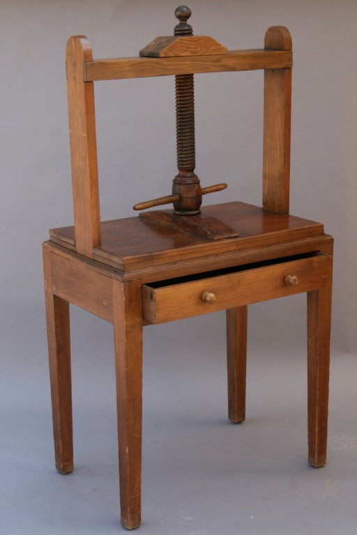 19th Century Wooden Bookbinding Press In Good Condition In Pasadena, CA