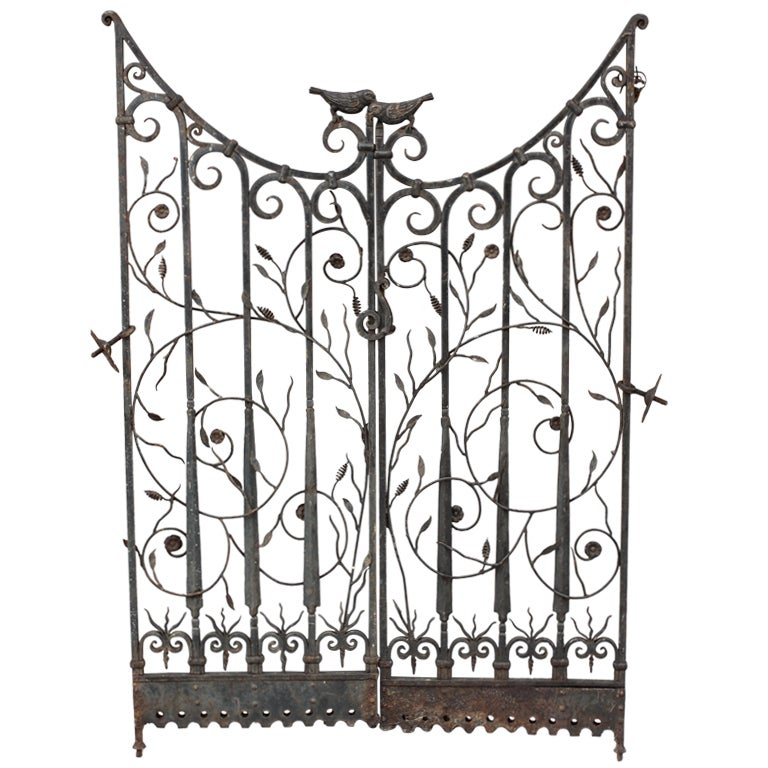 Exceptional Garden Gates With Lovebirds