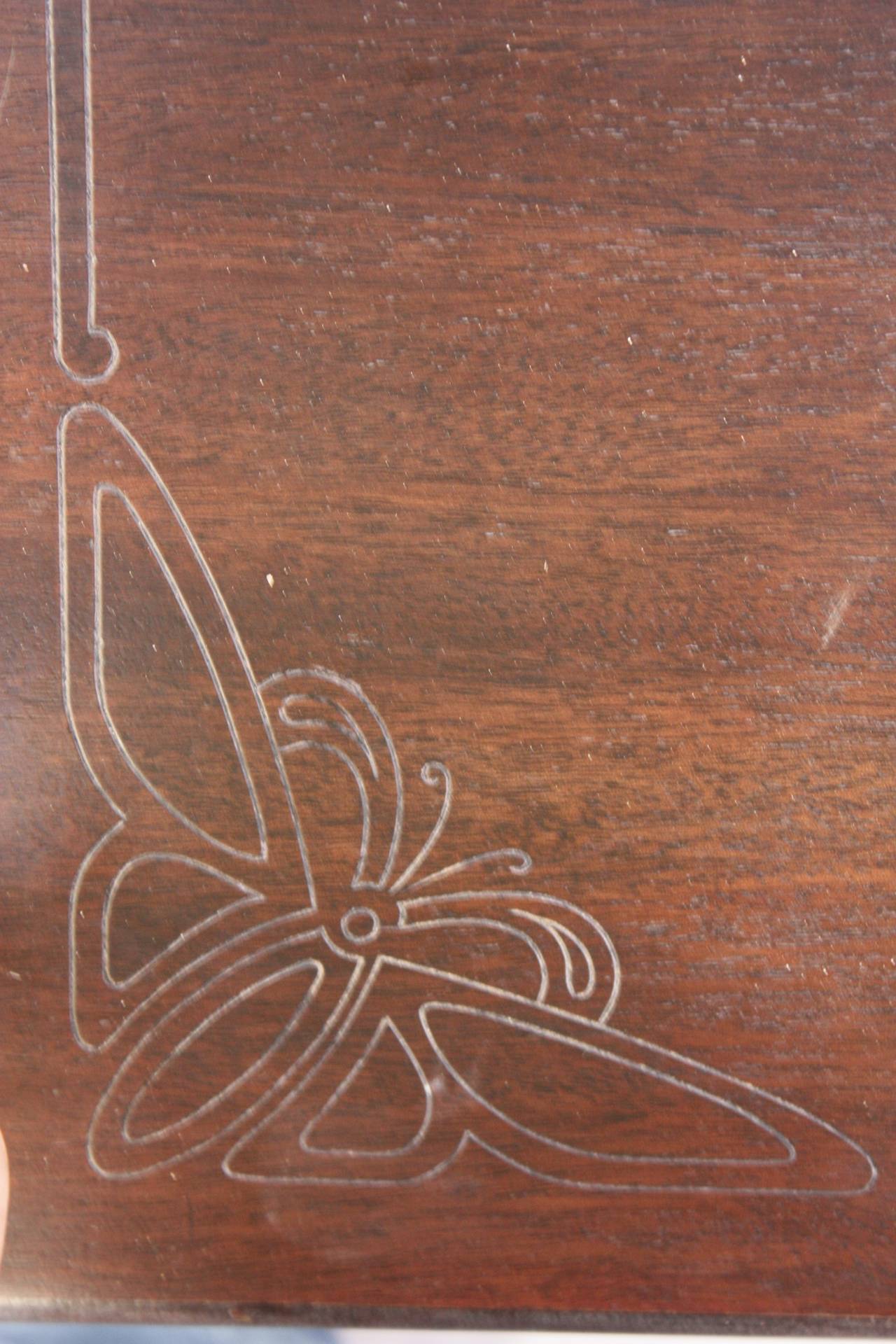 Narrow Antique Dark Walnut Console Table, circa 1920s In Good Condition In Pasadena, CA