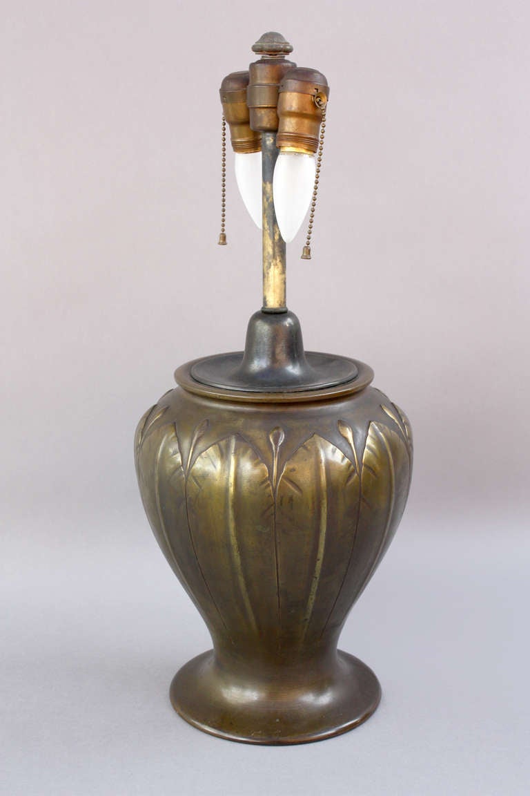 20th Century Elegant 1910 Arts And Craft Lamp