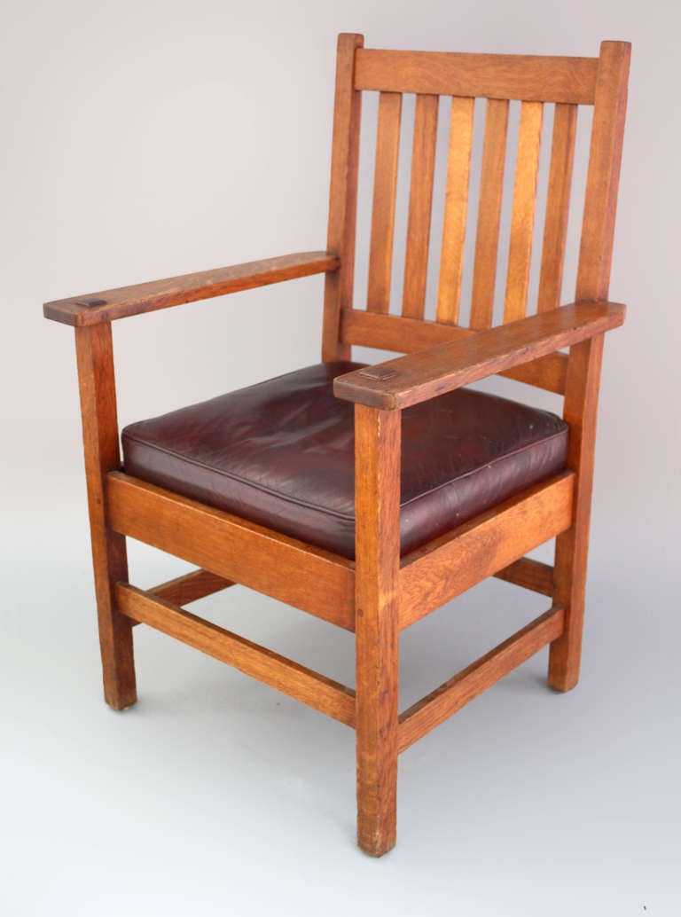 Arts and Crafts Circa 1910 Set of Six Stickley Arts & Crafts Armchairs