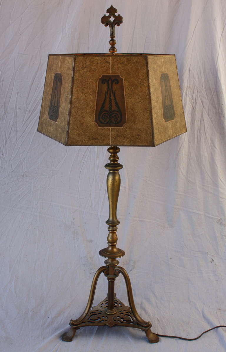 1920s Magnificent Tall Lamp With Beautiful Mica Shade