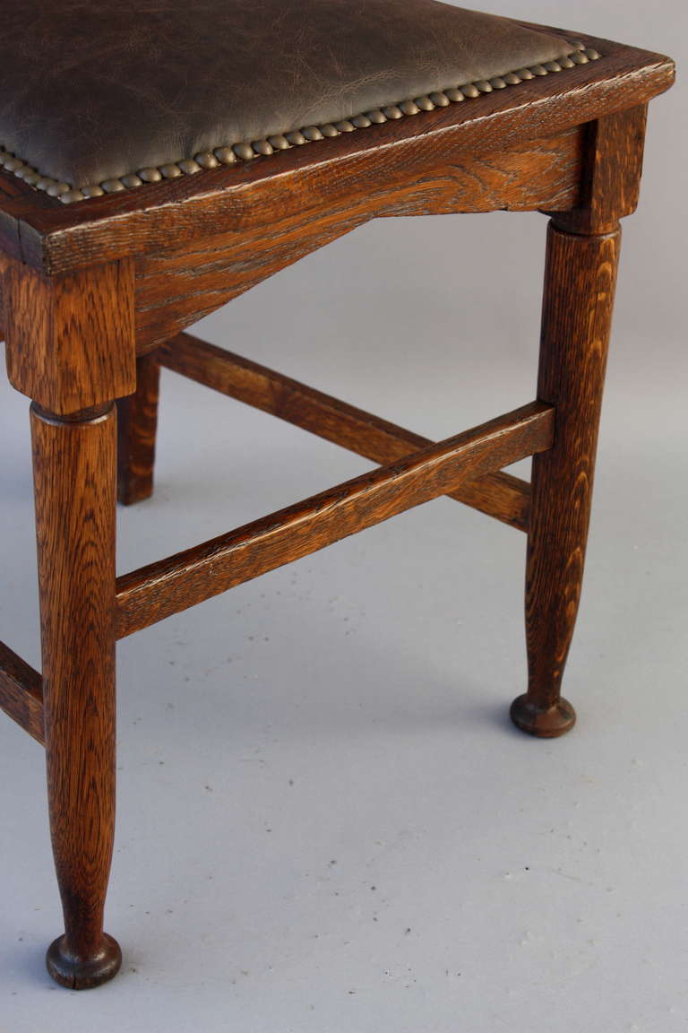 Oak Set of Six High Back Arts & Crafts Chairs, circa 1910