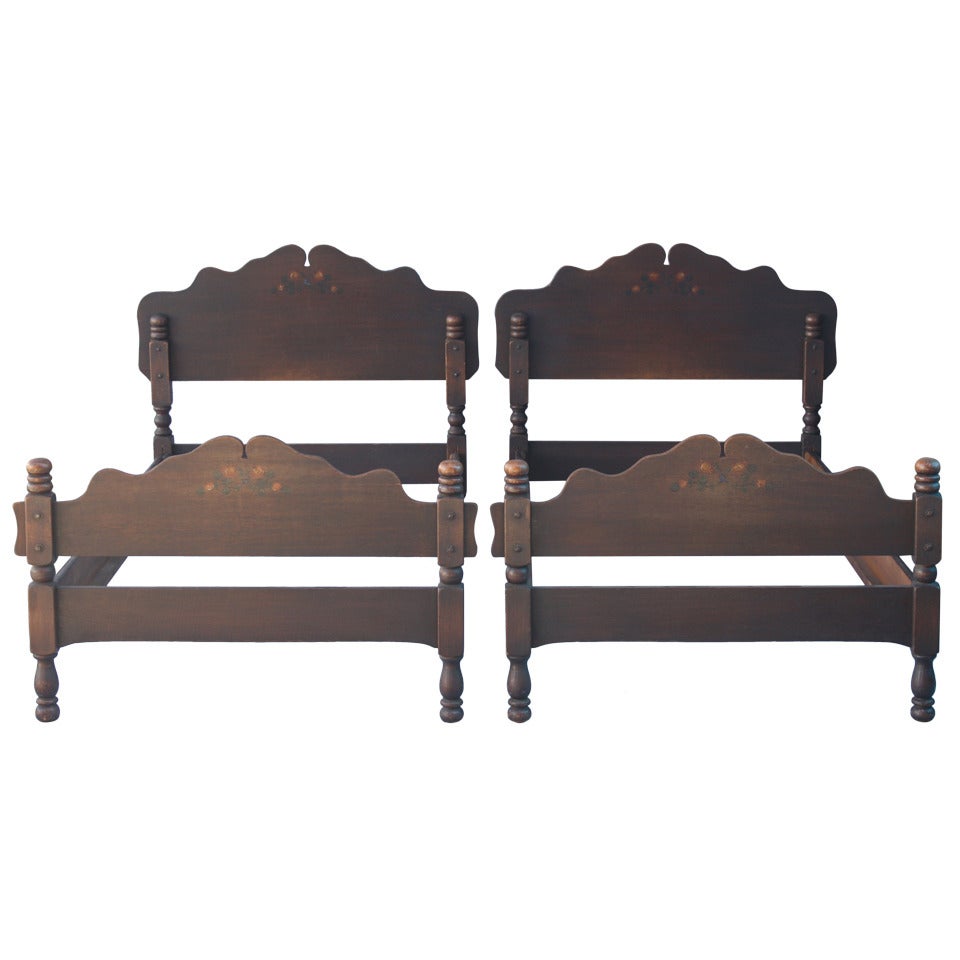 1930s Pair Of Monterey Beds