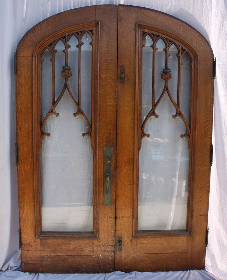 Turn Of Century Pair Of Arch Doors In Excellent Condition In Pasadena, CA