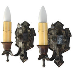 Antique 1920
s Pair of Cast Iron Sconces with Hammered Finish