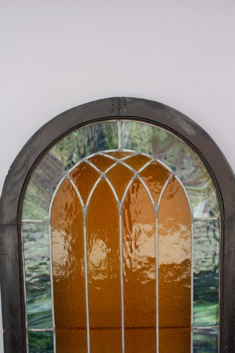 1 of 4 Arched Stained Glass Windows In Excellent Condition In Pasadena, CA