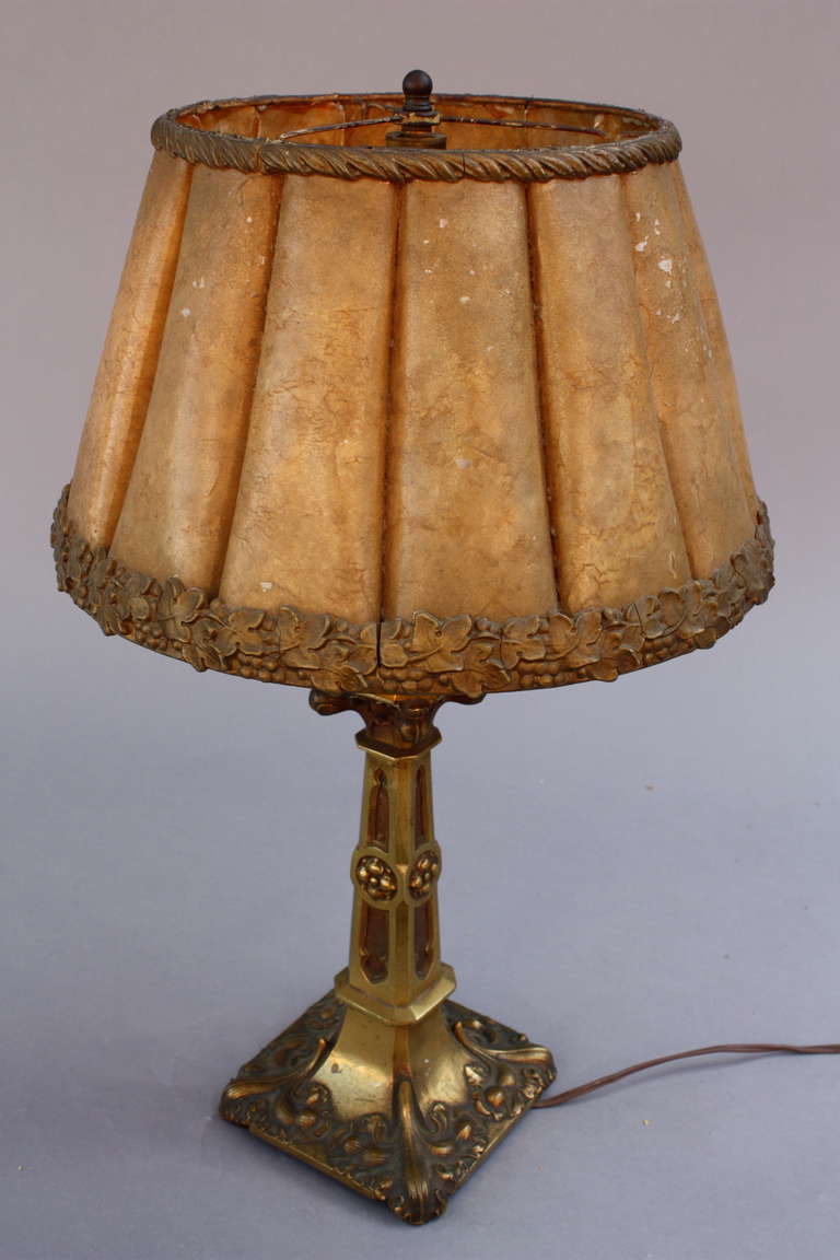 1920s Beautiful Mica Table Lamp In Excellent Condition In Pasadena, CA