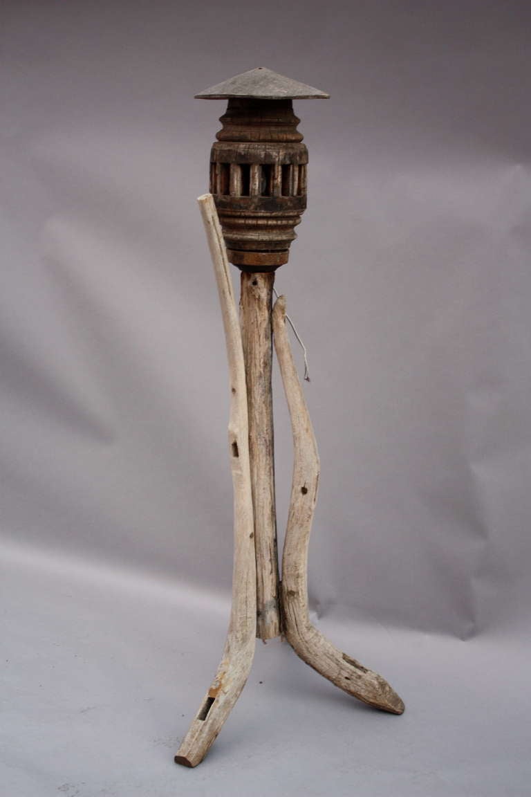 Great Folk Art Floor Lamp In Excellent Condition In Pasadena, CA