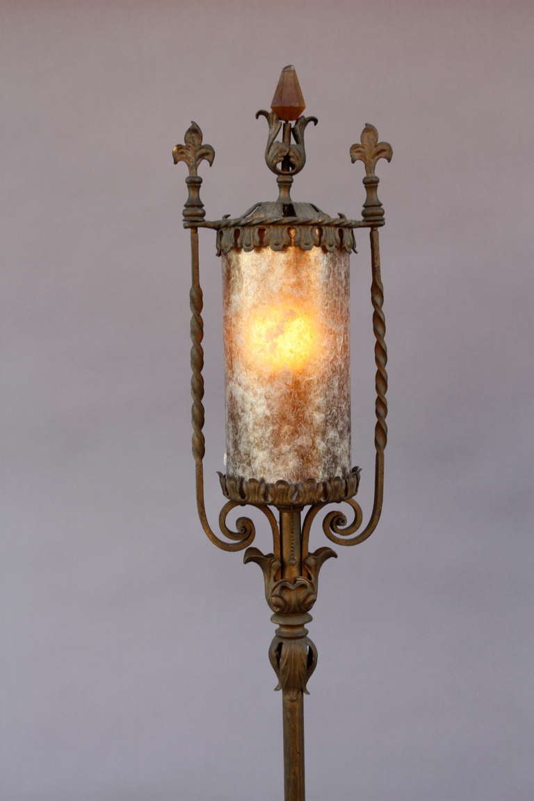 1920's Single Mica Torchiere Floor Lamp In Excellent Condition In Pasadena, CA