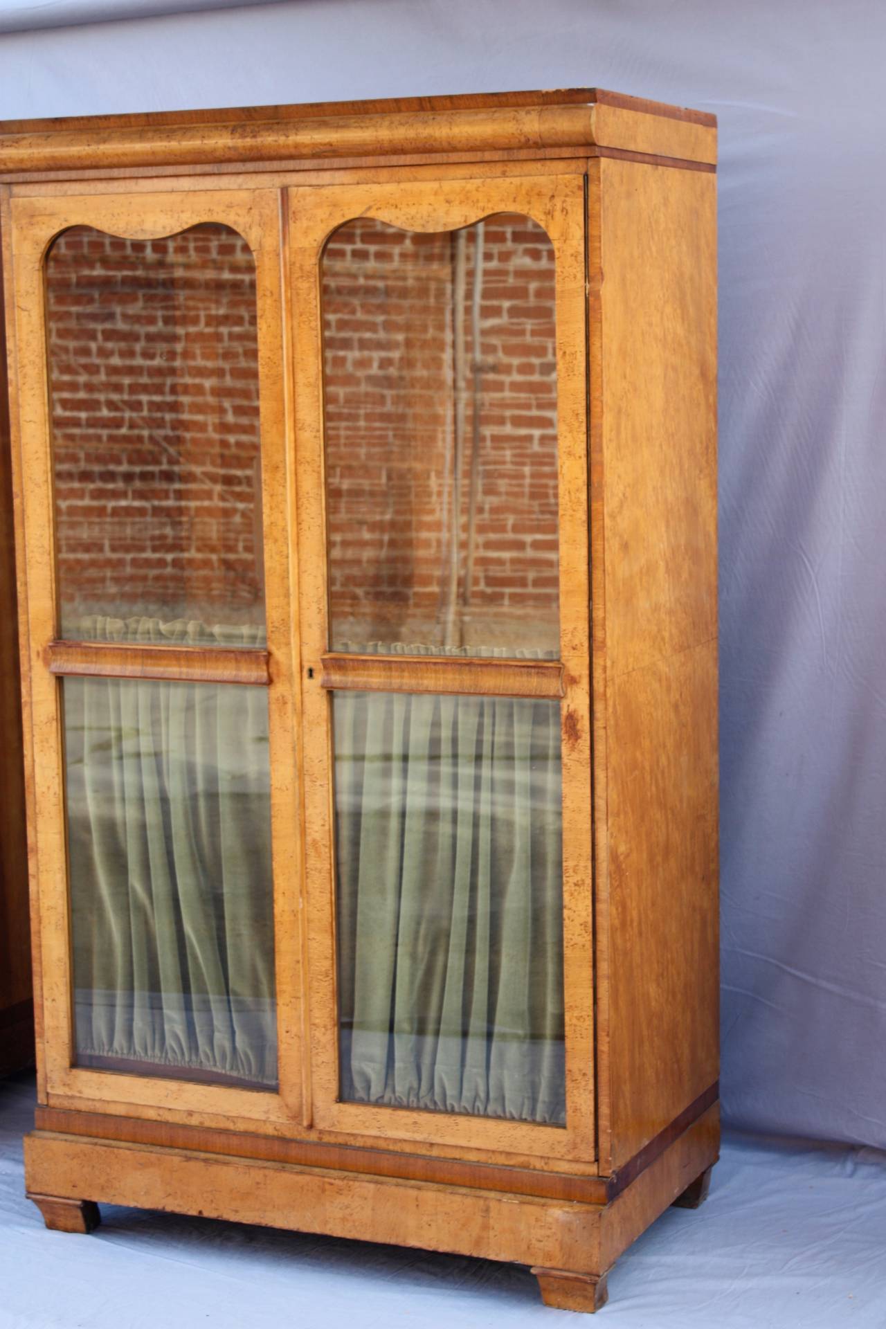 Versatile Three-Part Deco Burlwood Wardrobe, Store Display For Sale at