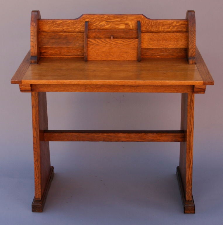 Arts & Crafts Oak Partner's Desk In Good Condition In Pasadena, CA
