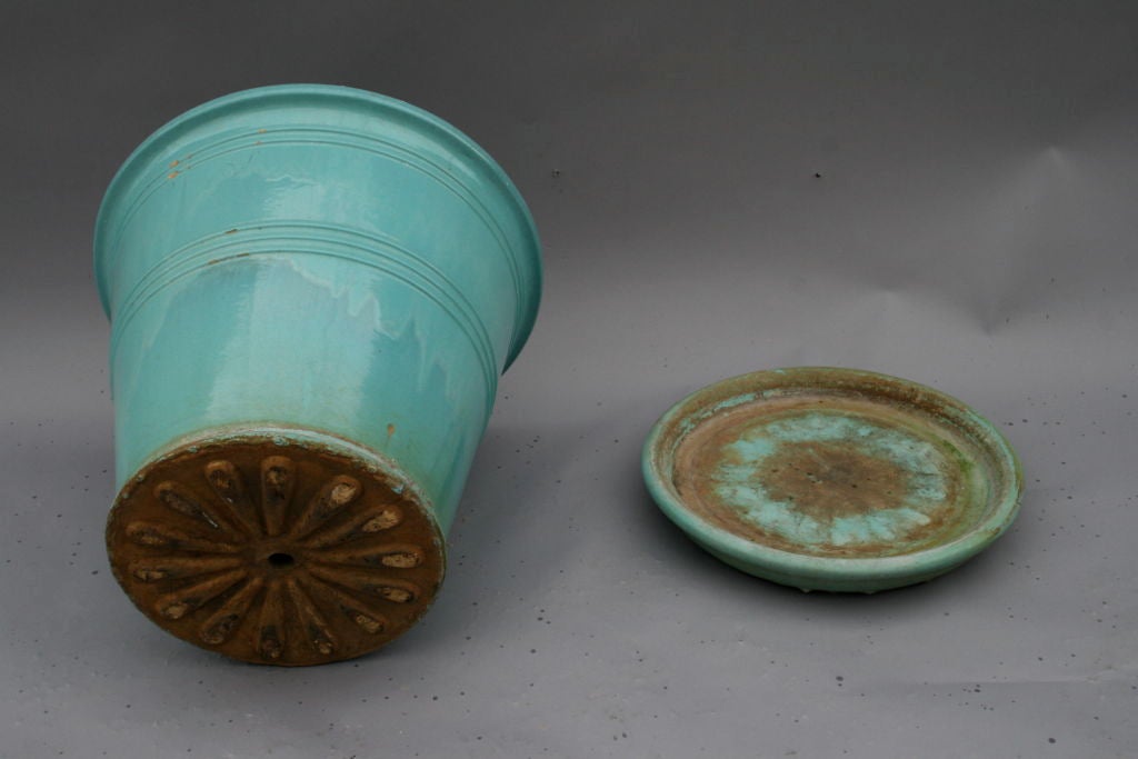 Large Gladding McBean Flower Pot 2