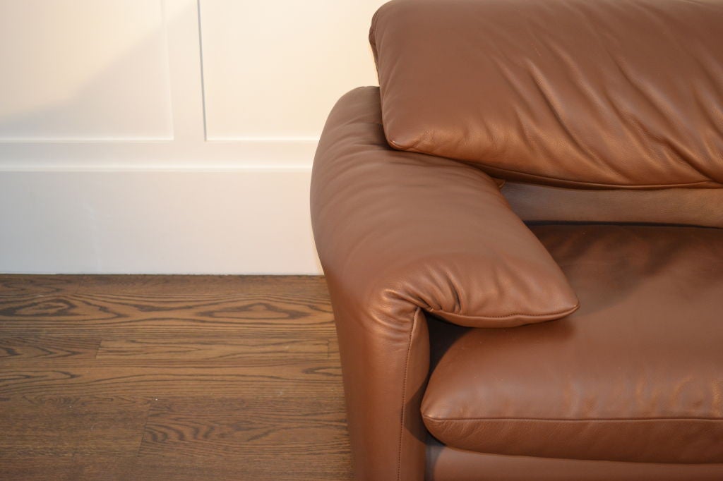 Contemporary Maralunga 2-seat sofa by Vico Magistretti for Cassina
