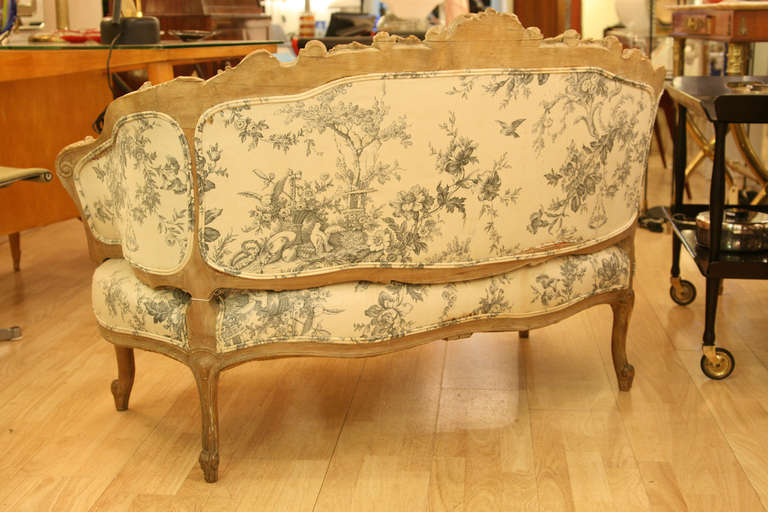 A 19th Century French Two Seater Sofa In Good Condition For Sale In London, GB